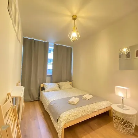 Halby Pereca 13/19 * Варшава